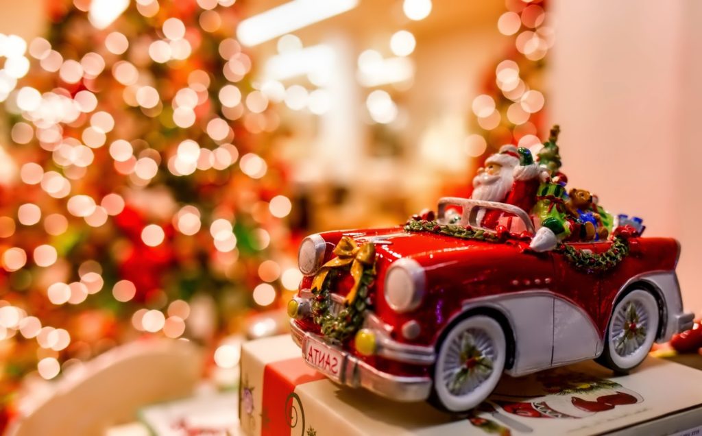 2022 Company Christmas Party Ideas New Year Celebrations In Office! Fun Ideas For A Vibrant Start To 2022 At  Work | Extramile